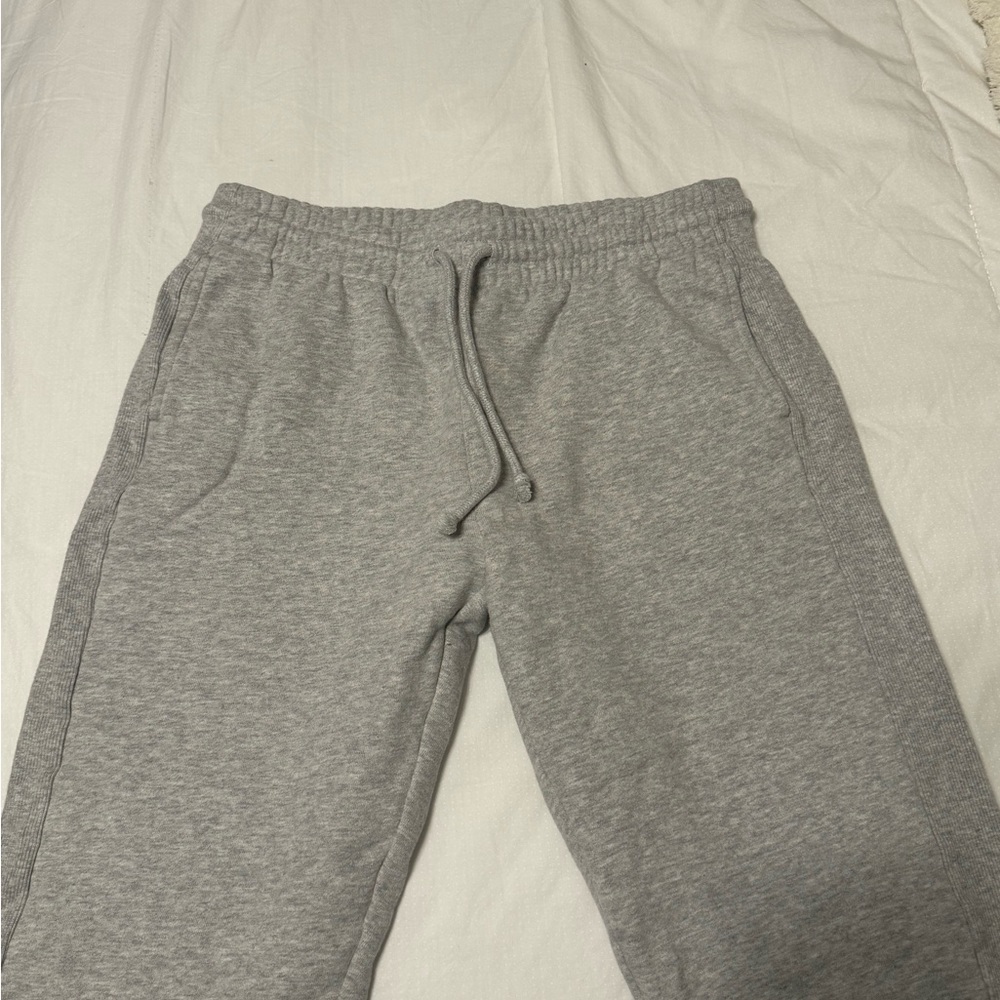 Aritzia TNA cozy AF fleece sweatpants